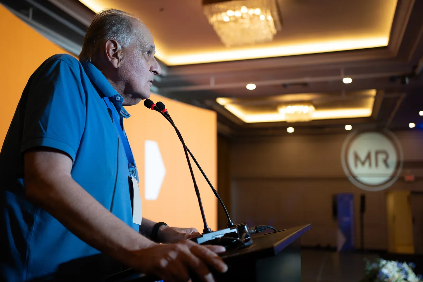 Conferencista en el evento STEP